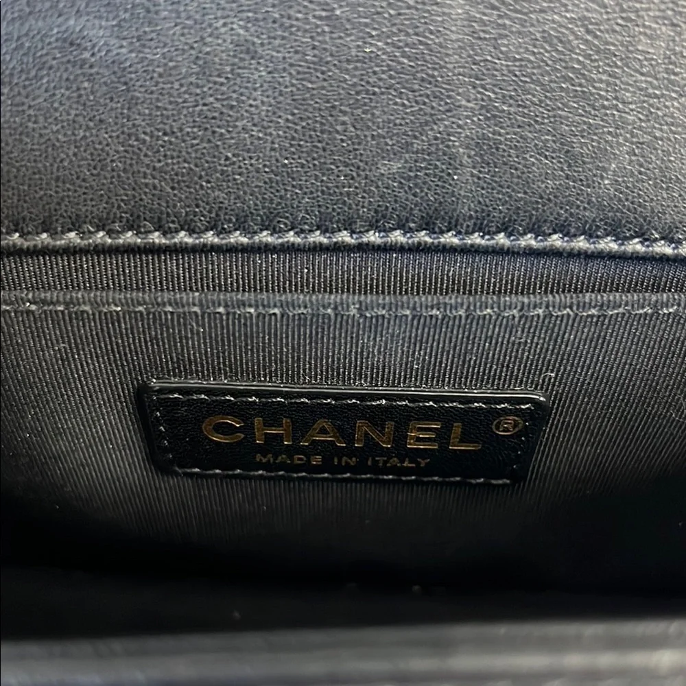 CHANEL Black and Gold tweed lambskin quilted braided jacket BOY flap bag - Picture 13 of 15